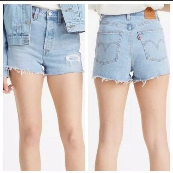 Levi's Light Blue Women's Denim Shorts - Picture 2 of 16